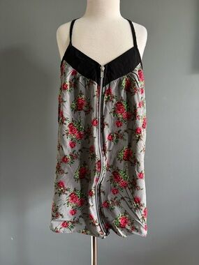 L8teR Gray Floral Zip-Front Tank with Black Yoke